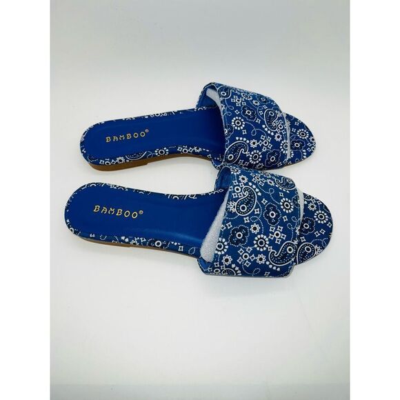 Bamboo Zest-16 Blue Bandana Print Flat Sandals Size 7 New. - Picture 4 of 8